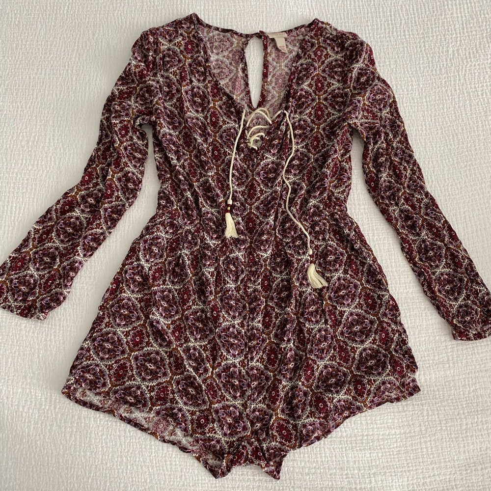 Cape Juby. Long sleeve romper. Size XS